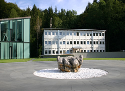 Расширение офиса Red Bull, A-Зальцбург